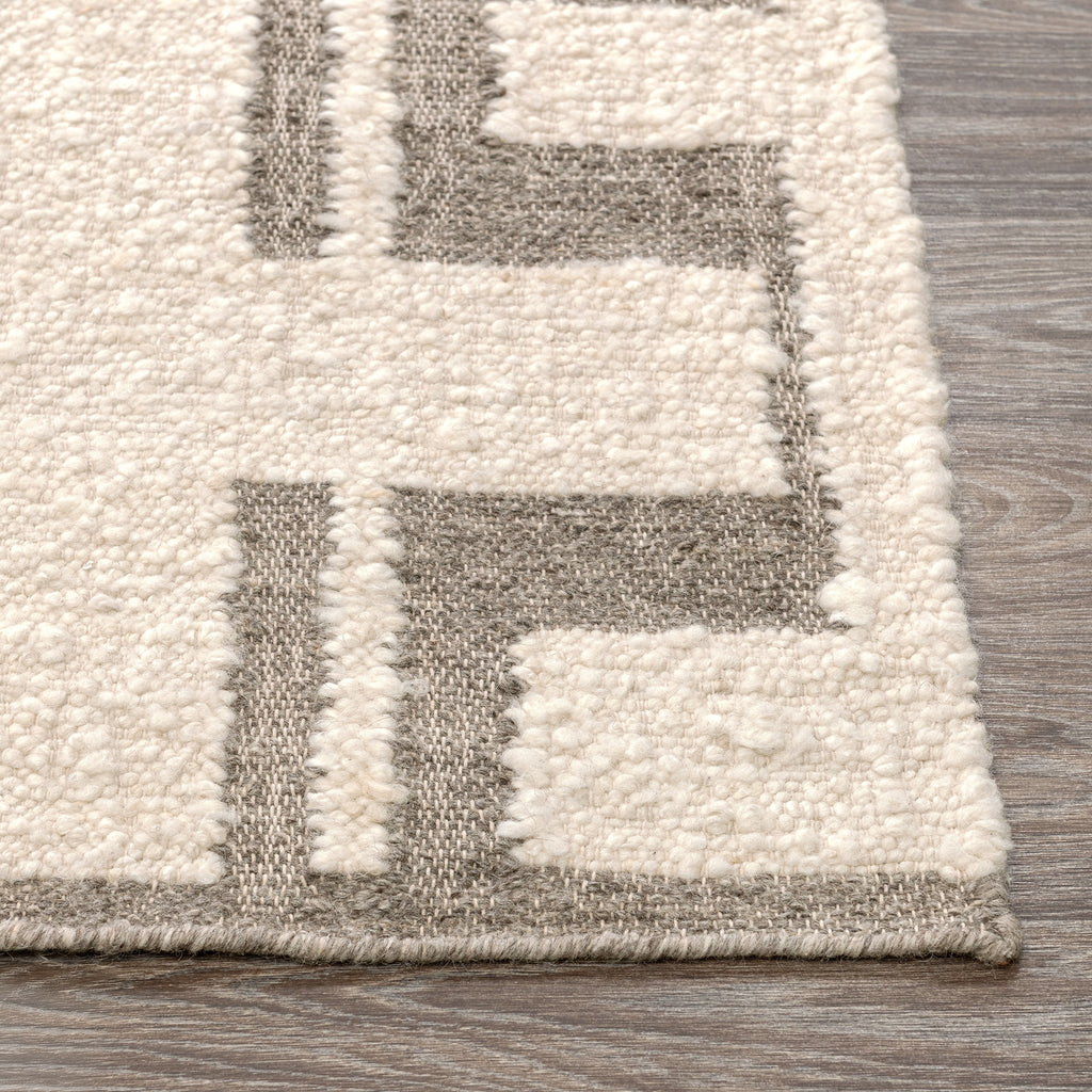 3008827