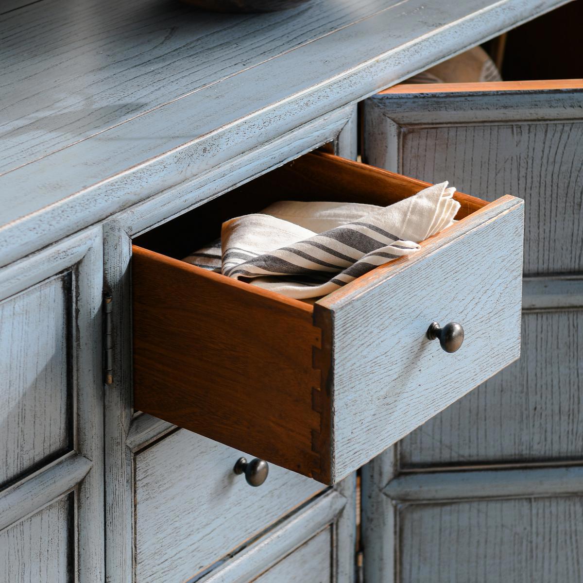 52003815