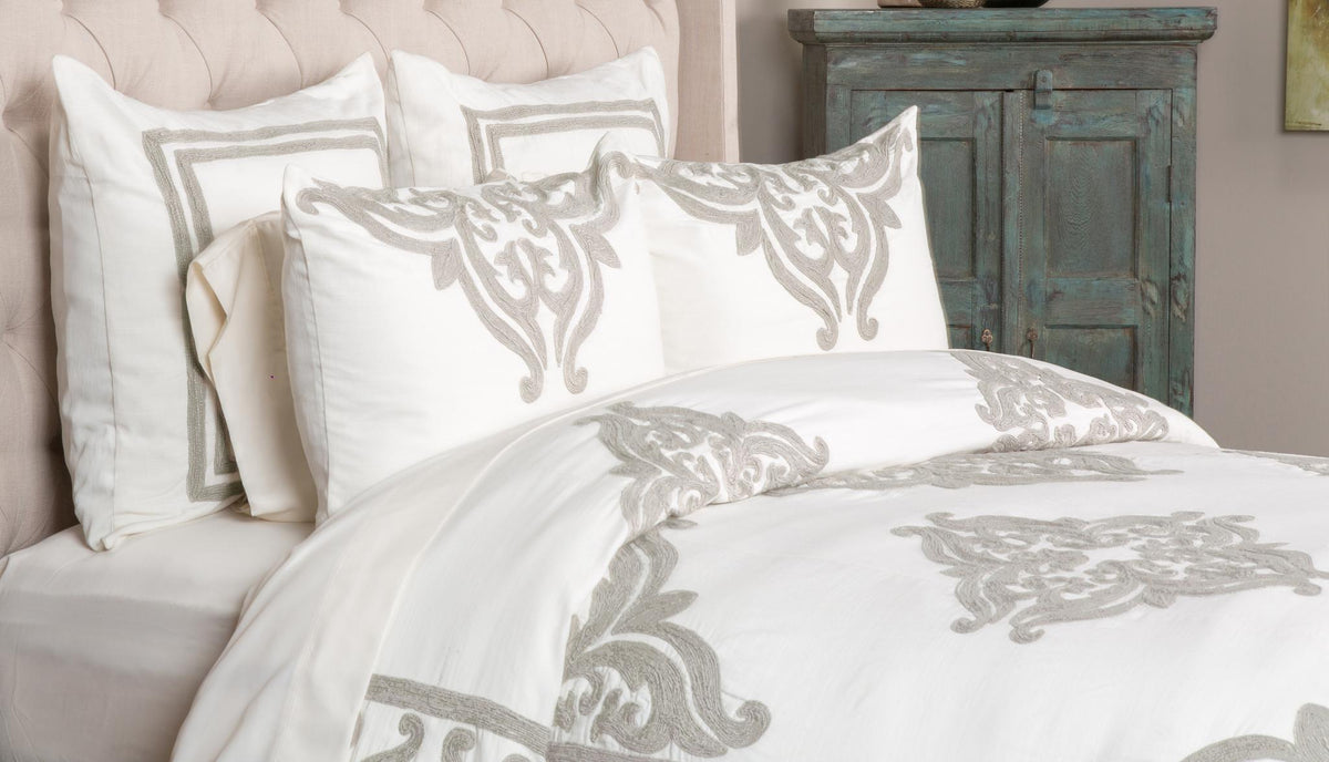 Pathrina Patrina Ivory 6pc King Duvet Set – Ann Arden