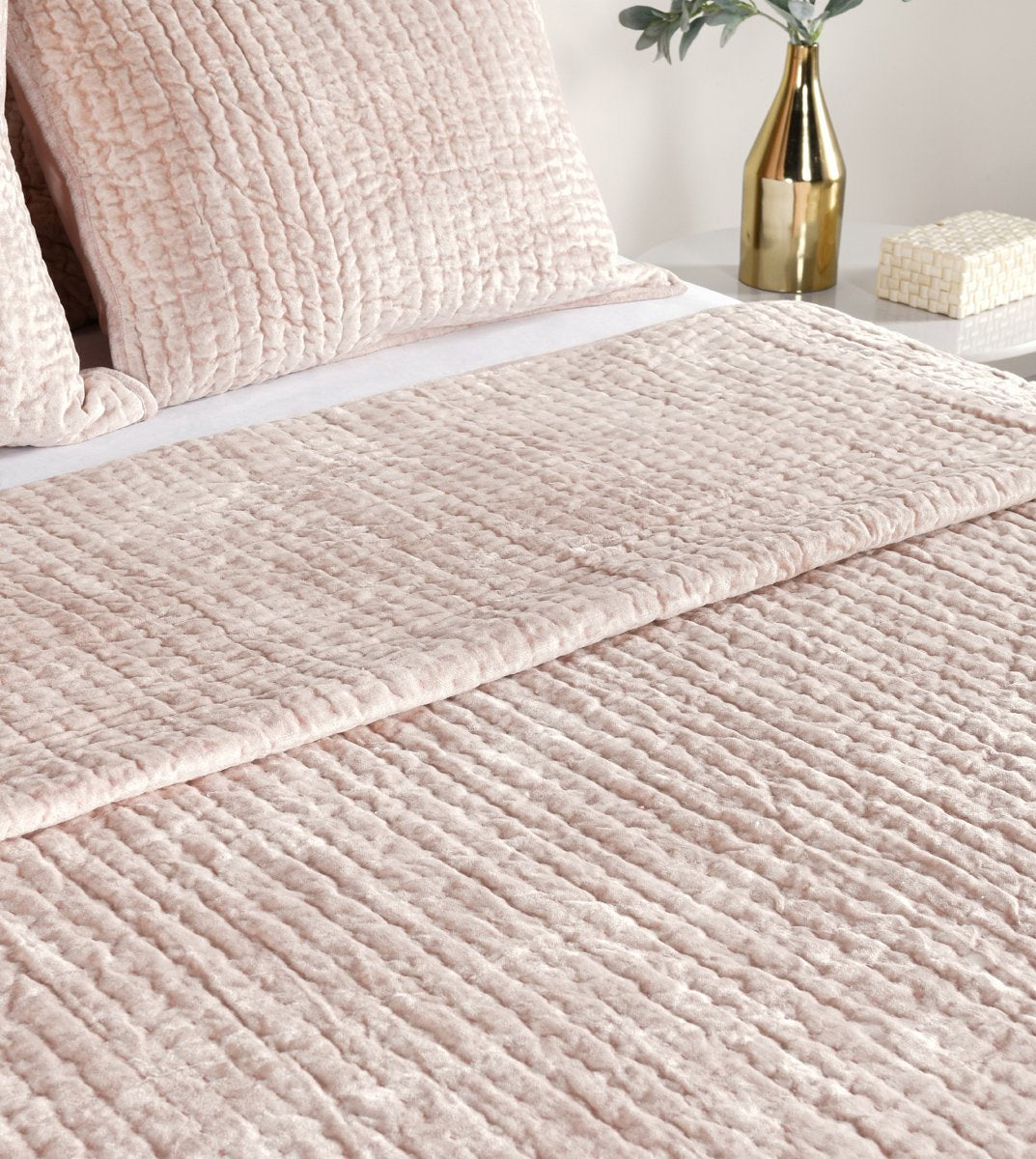 BEDQ520Q