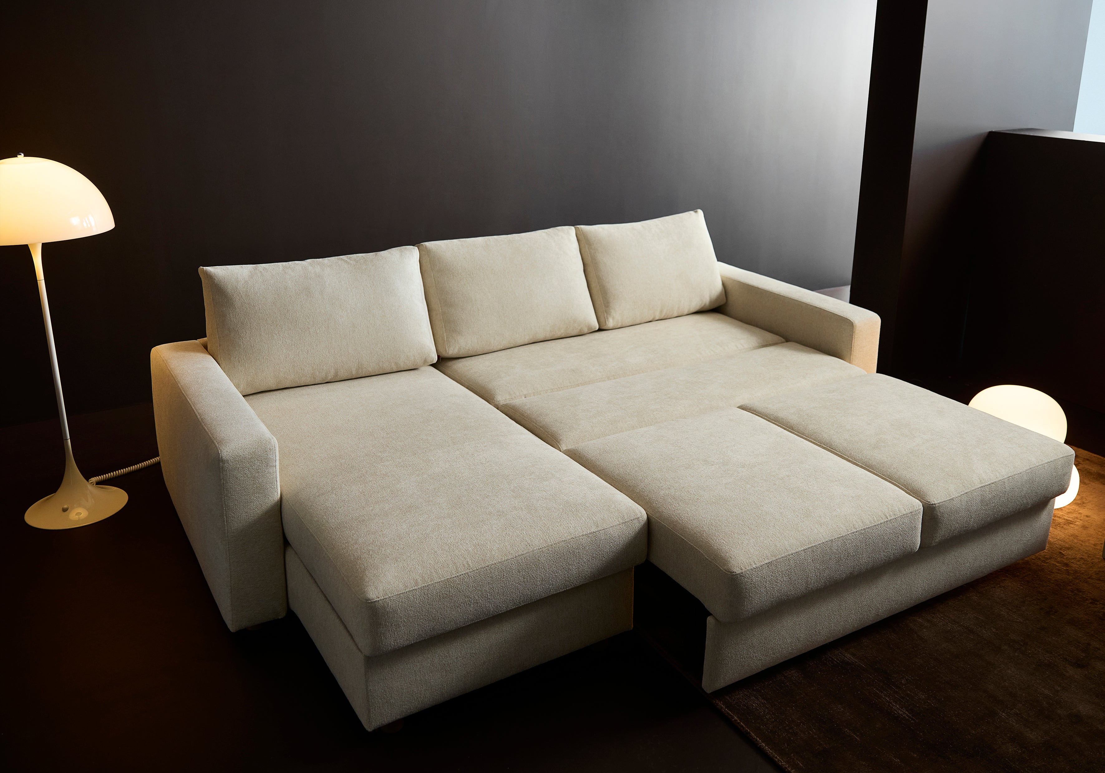 Neah Lounger Queen Size With Standard Arms 365