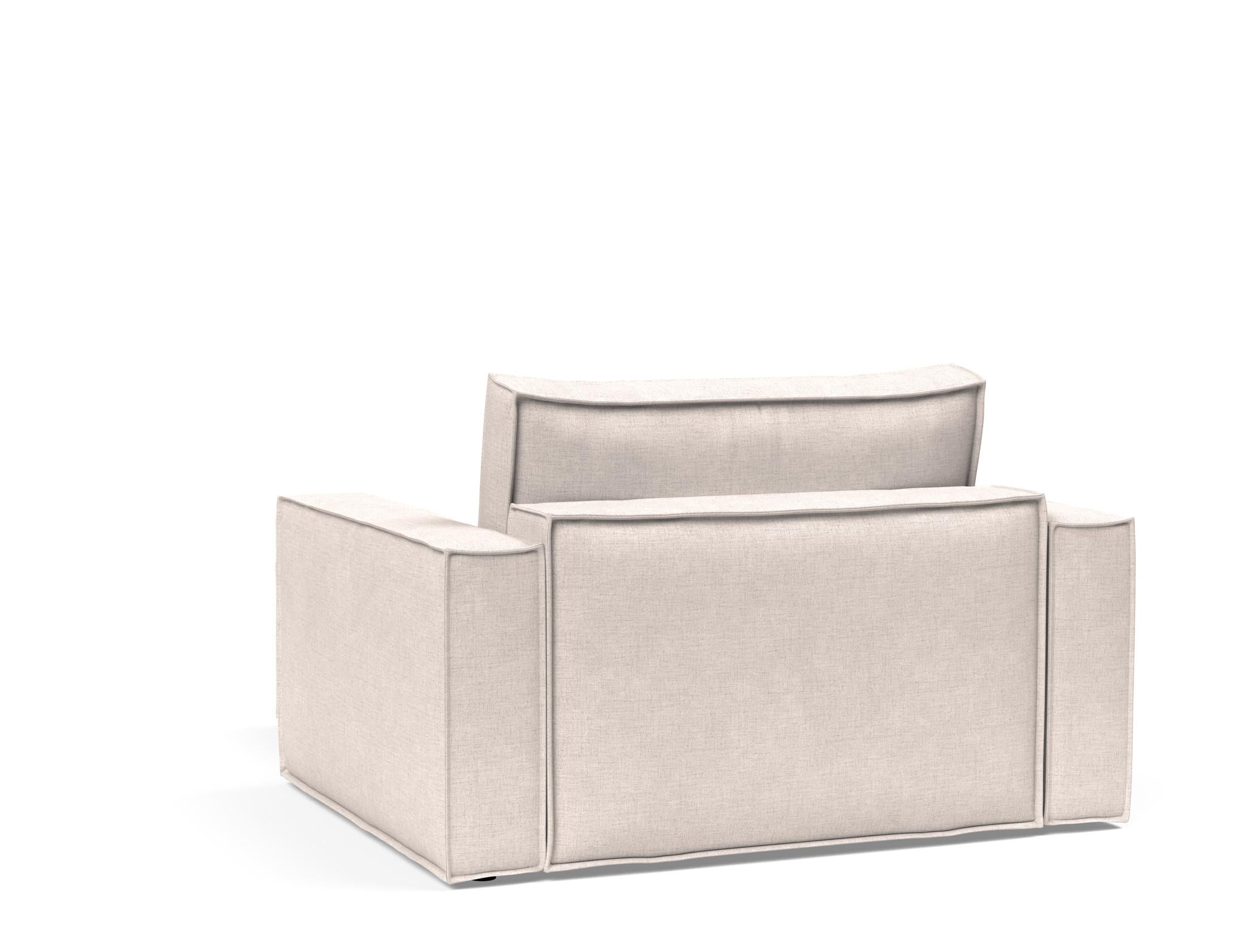 Newilla Lounger Chair with Standard Arms 255