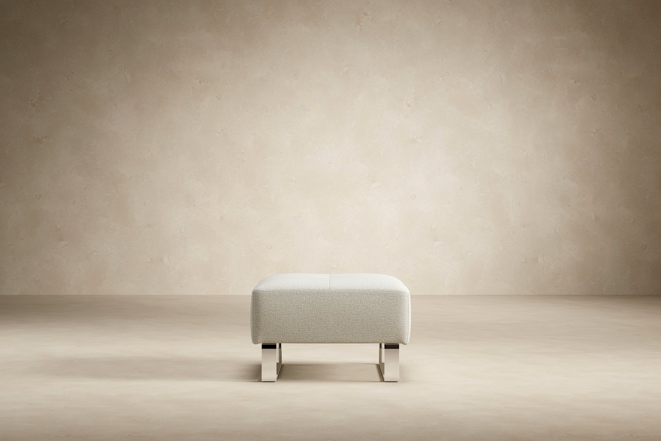 Supremax/Cassius D.E.L. ottoman 527