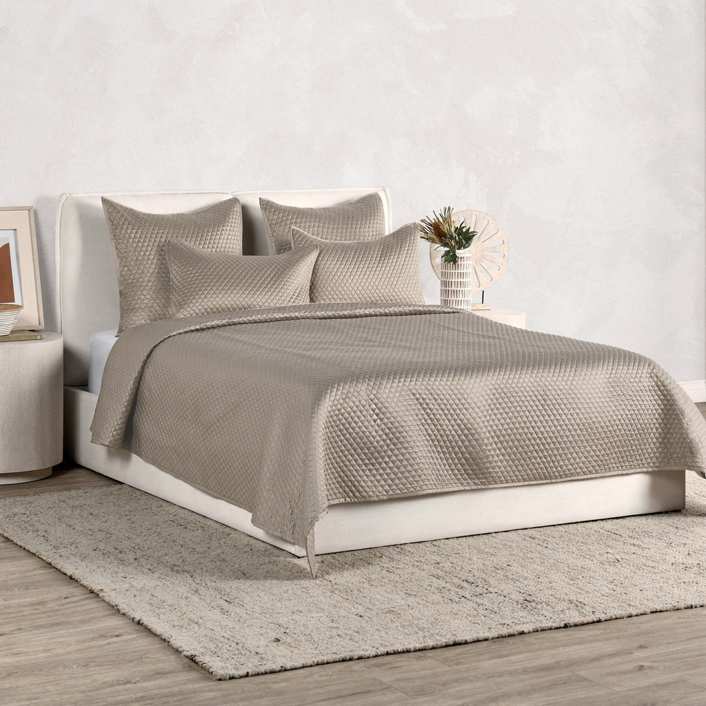 BEDQ411Q