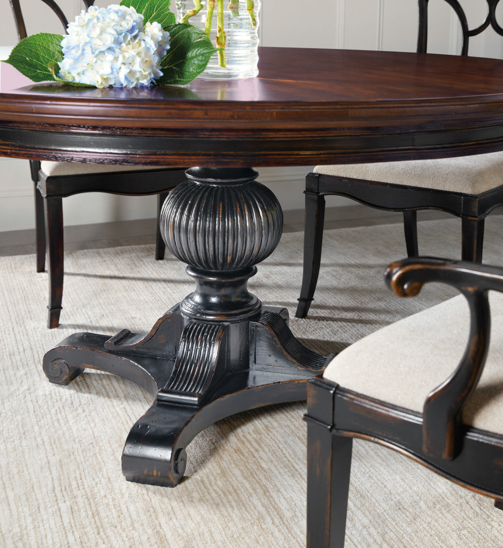 Charleston Round Pedestal Dining Table with 1-20in Leaf