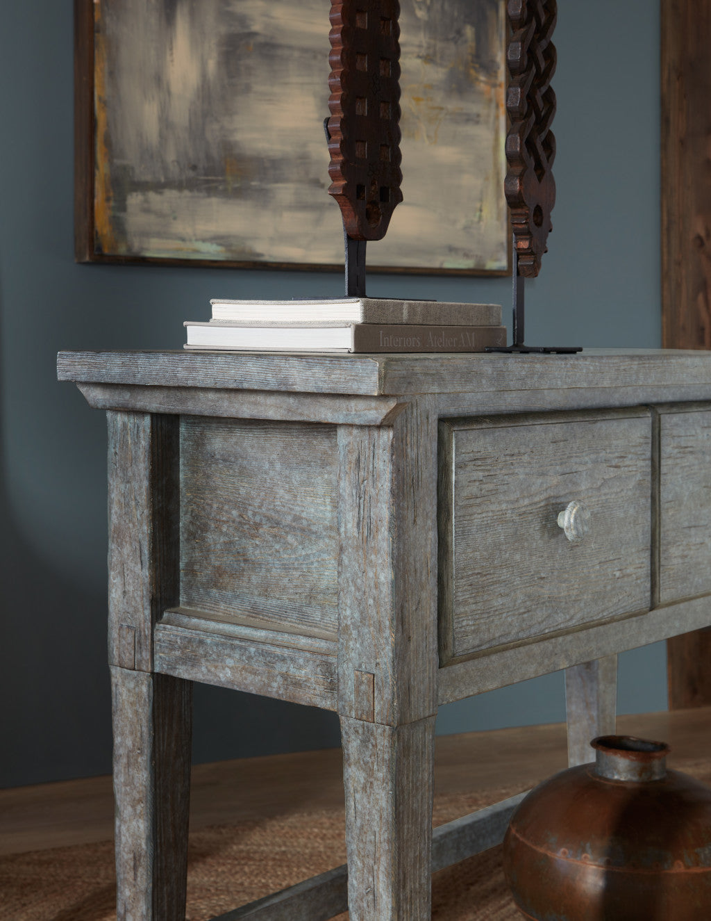 Commerce & Market Stonewashed Console